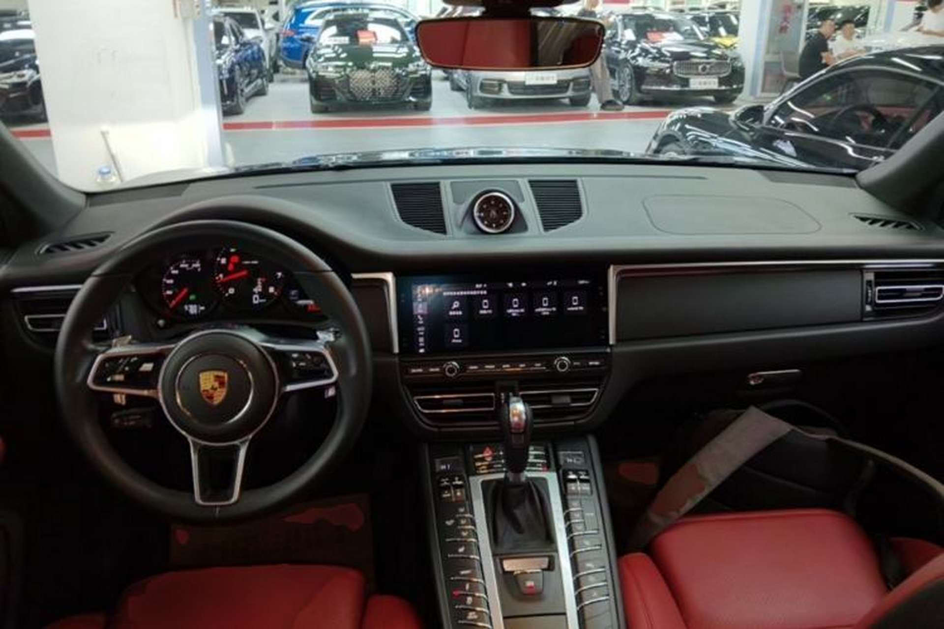 Used Porsche Macan 2021 Macan 2.0T Center Console