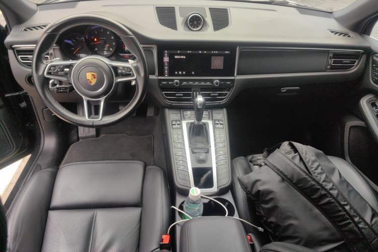 Used Porsche Macan 2021 Macan 2.0T Center Console
