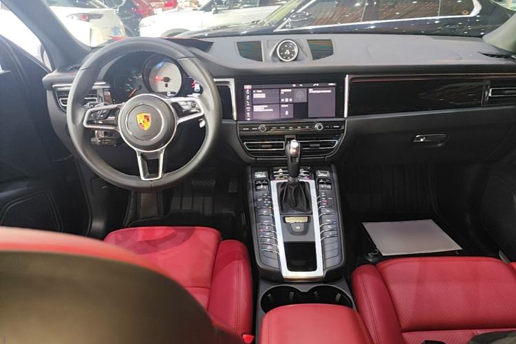 Used Porsche Macan 2021 Macan S 3.0T Center Console