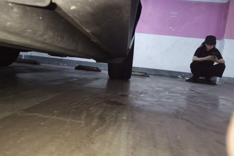 Used Porsche Macan 2021 Macan 2.0T Chassis Front Left