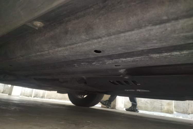 Used Porsche Macan 2021 Macan 2.0T Chassis Front Left