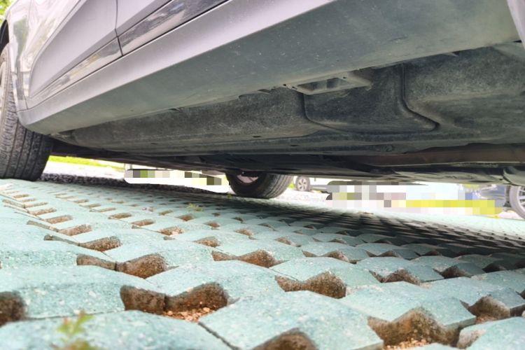 Used Porsche Macan 2021 Macan 2.0T Chassis Rear Left