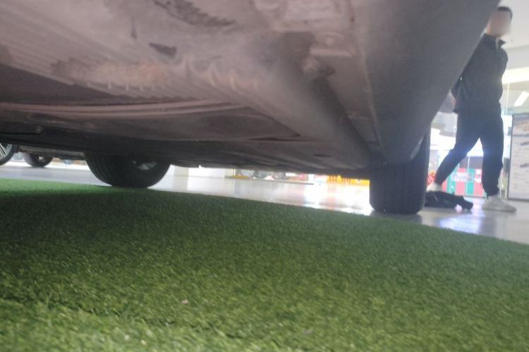 Used Porsche Macan 2021 Macan 2.0T Chassis Rear Right