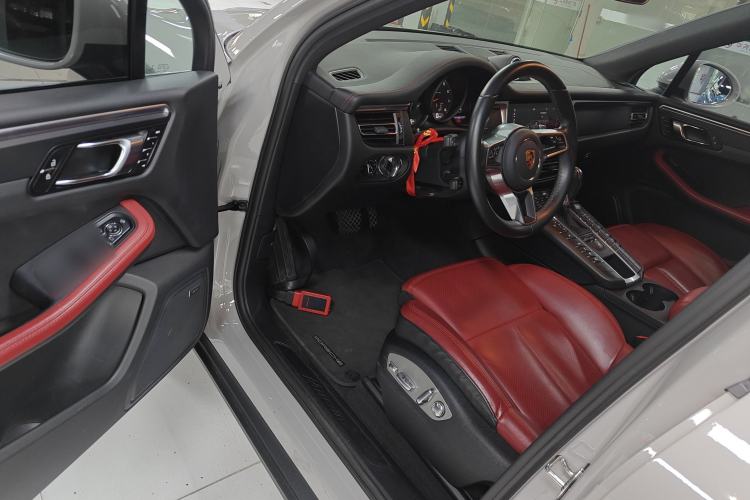 Used Porsche Macan 2021 Macan 2.0T Driver Seat