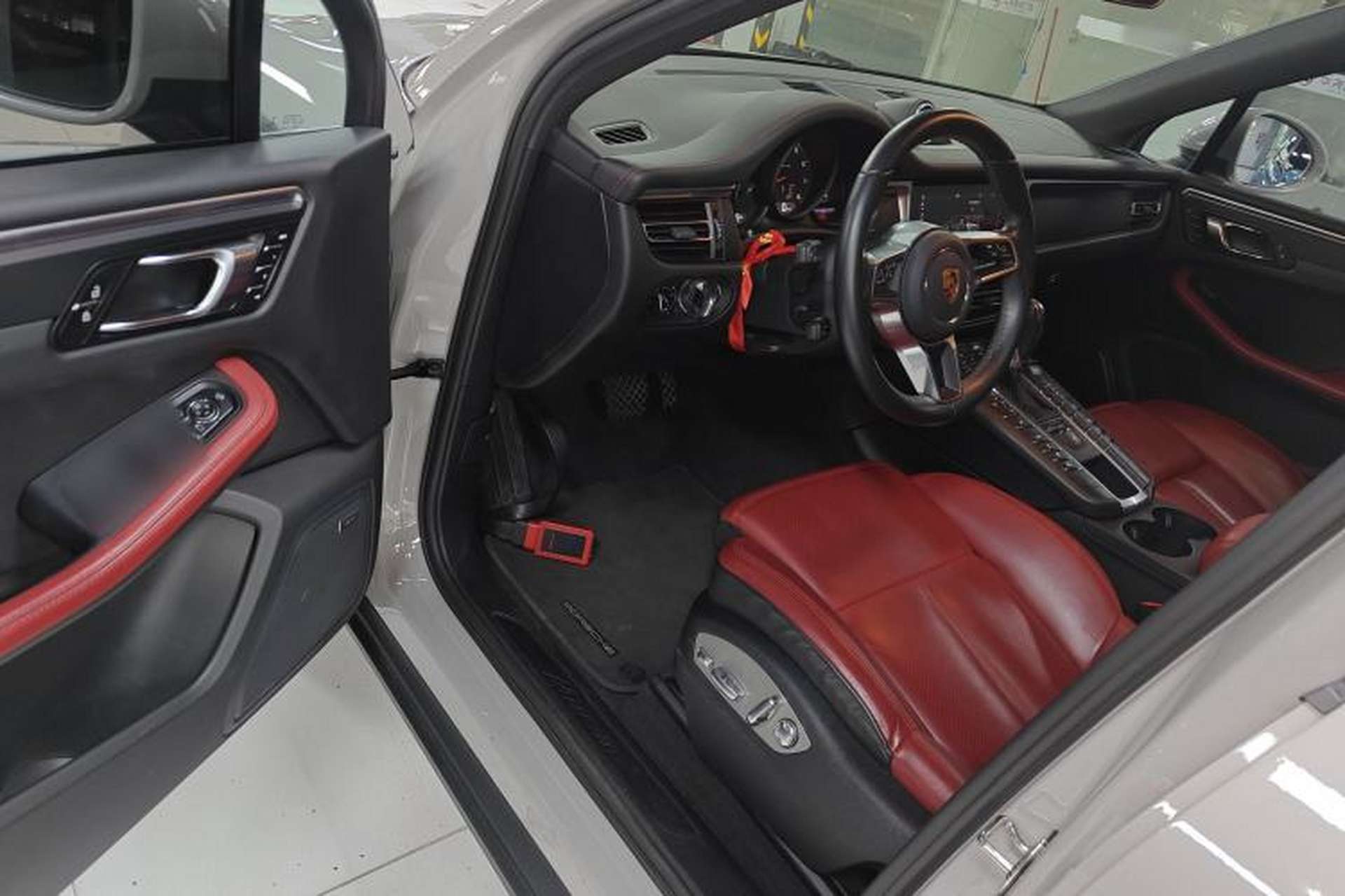 Used Porsche Macan 2021 Macan 2.0T Driver Seat