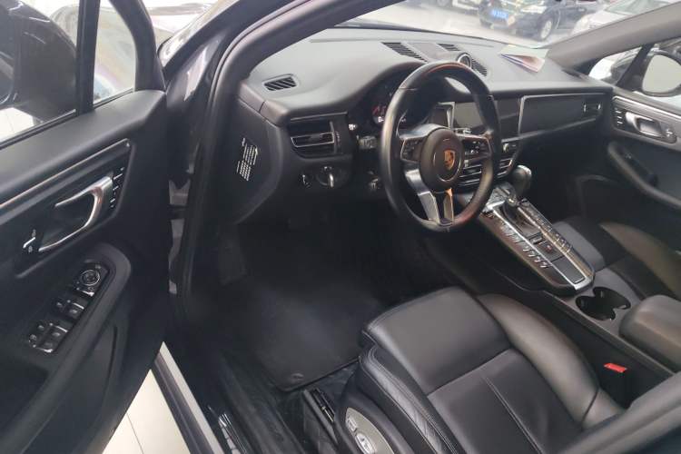 Used Porsche Macan 2021 Macan 2.0T Driver Seat
