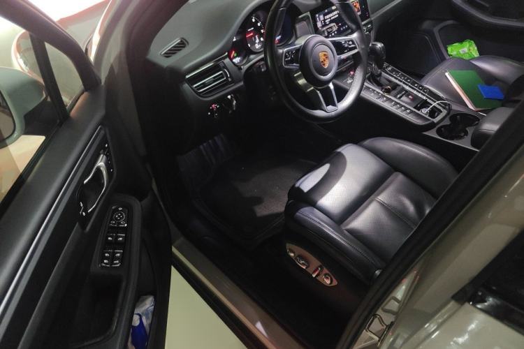 Used Porsche Macan 2021 Macan 2.0T Driver Seat