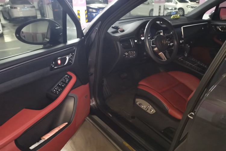 Used Porsche Macan 2021 Macan 2.0T Driver Seat