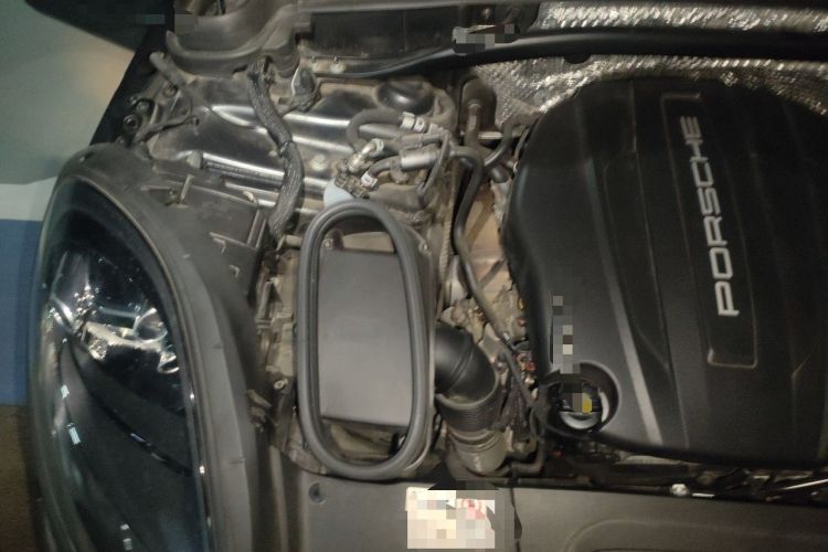 Used Porsche Macan 2021 Macan 2.0T Engine Bay Right