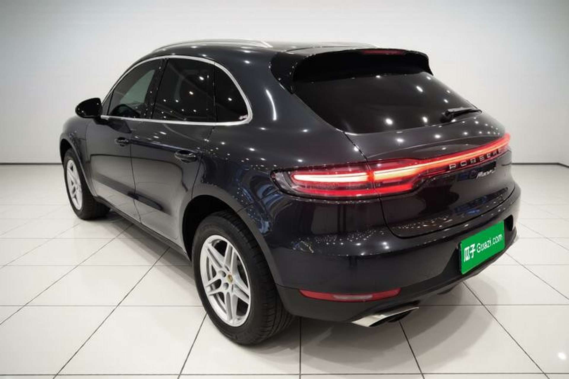Used Porsche Macan 2021 Macan 2.0T Exterior 2
