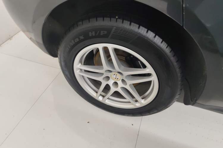 Used Porsche Macan 2021 Macan 2.0T Exterior 4