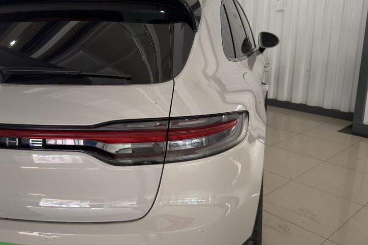 Used Porsche Macan 2021 Macan 2.0T Exterior 4