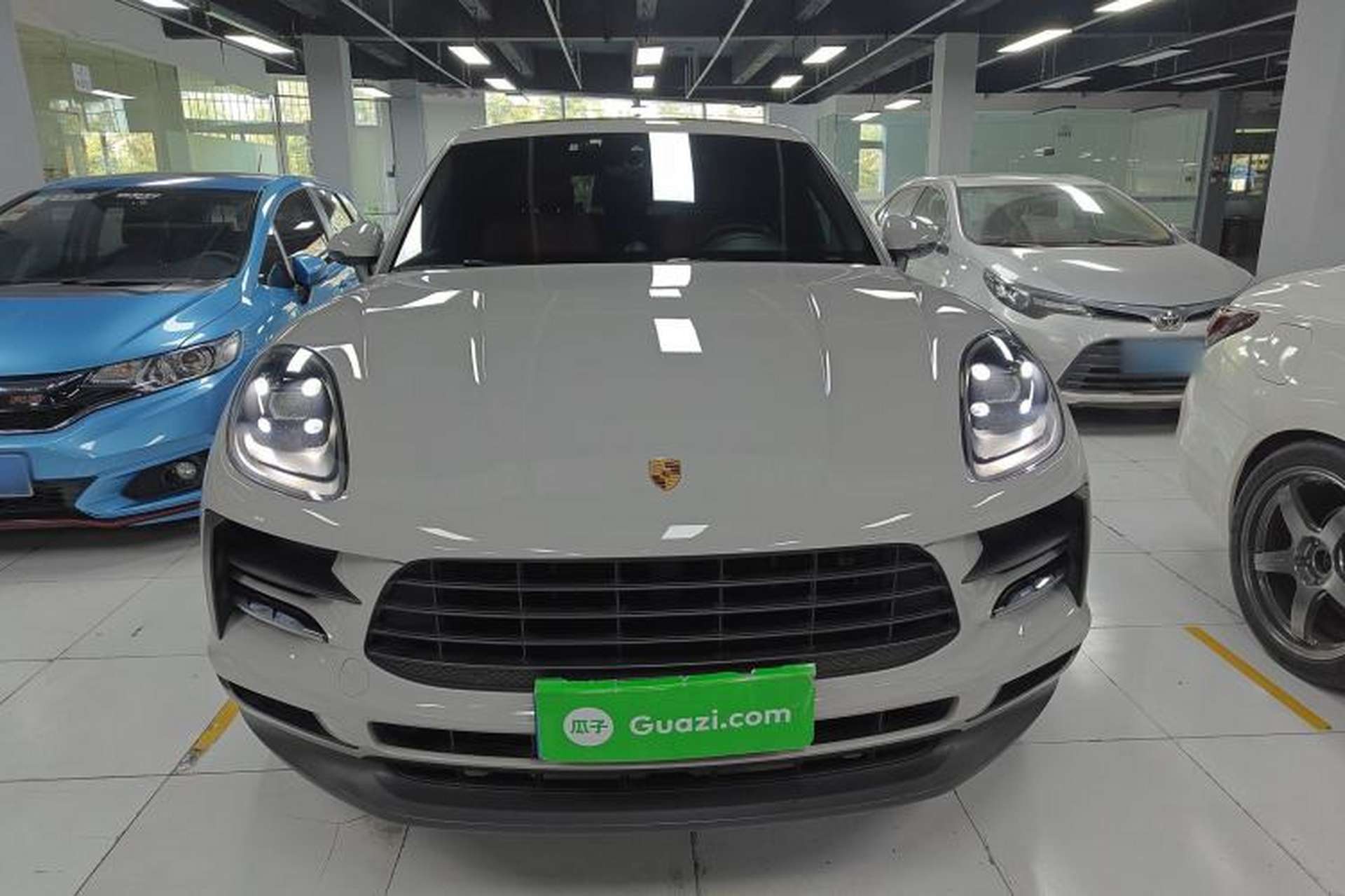 Used Porsche Macan 2021 Macan 2.0T Front