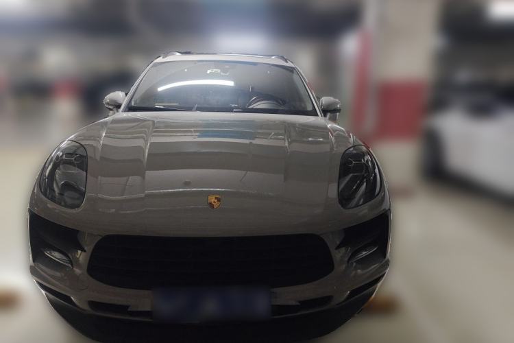 Used Porsche Macan 2021 Macan 2.0T Front
