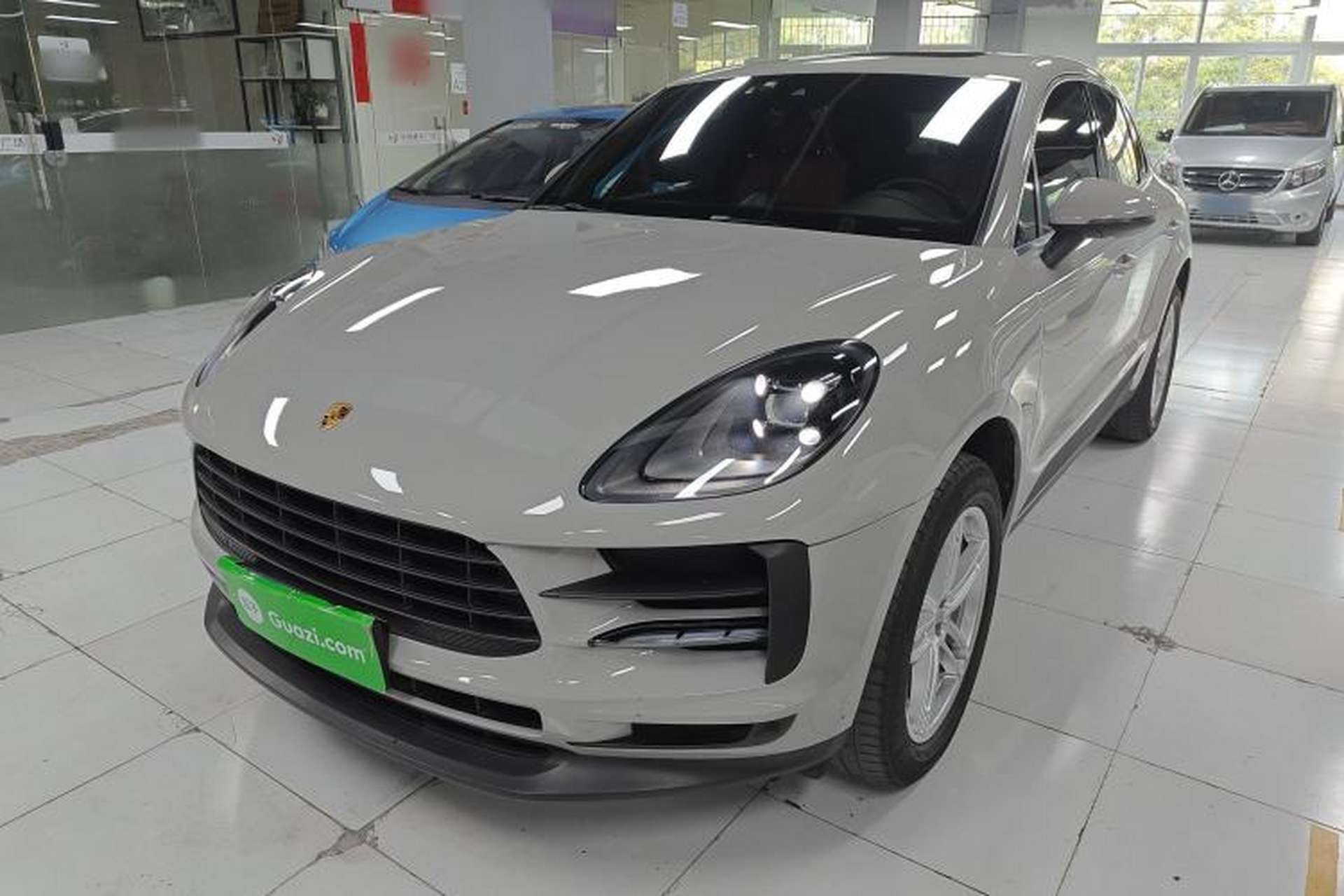 Used Porsche Macan 2021 Macan 2.0T Front Left 45 Deg