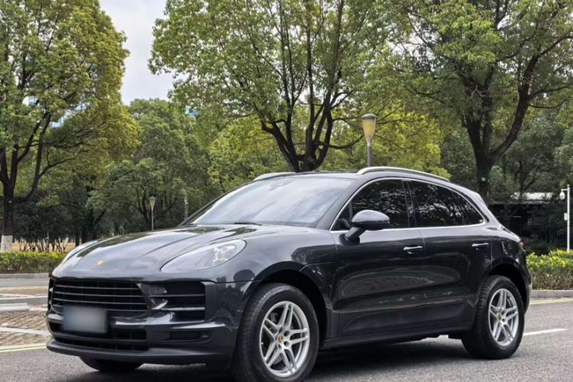 Used Porsche Macan 2021 Macan 2.0T Front Left 45 Deg