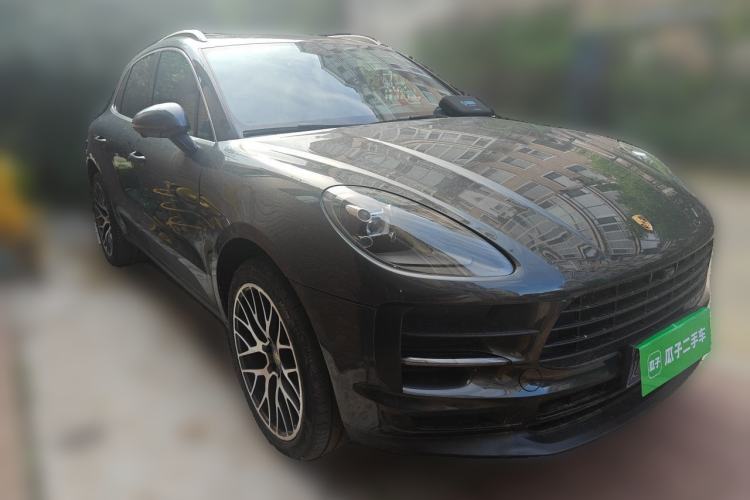 Used Porsche Macan 2021 Macan 2.0T Front Right 45 Deg