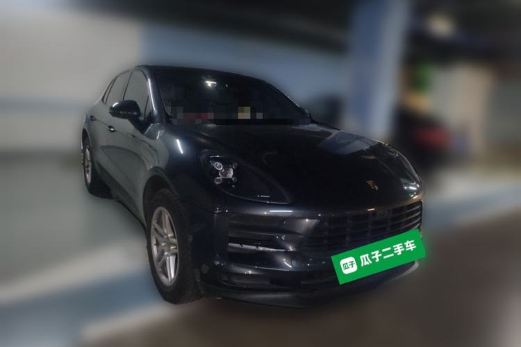 Used Porsche Macan 2021 Macan 2.0T Front Right 45 Deg