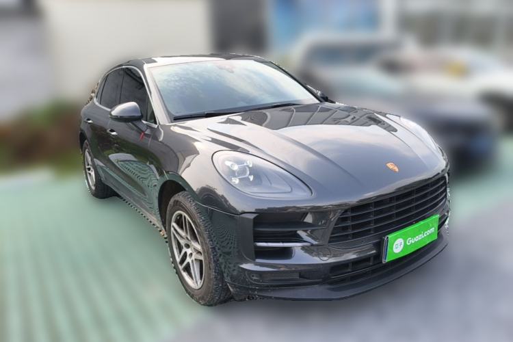 Used Porsche Macan 2021 Macan 2.0T Front Right 45 Deg