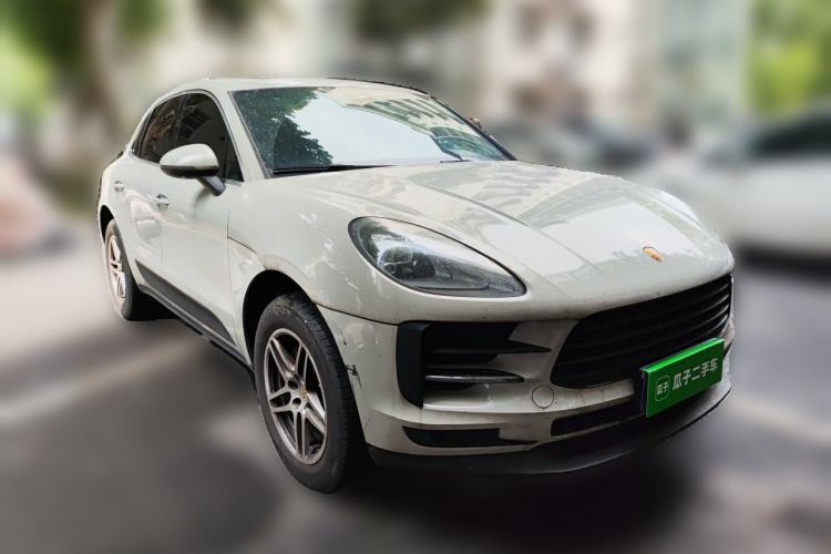 Used Porsche Macan 2021 Macan 2.0T Front Right 45 Deg
