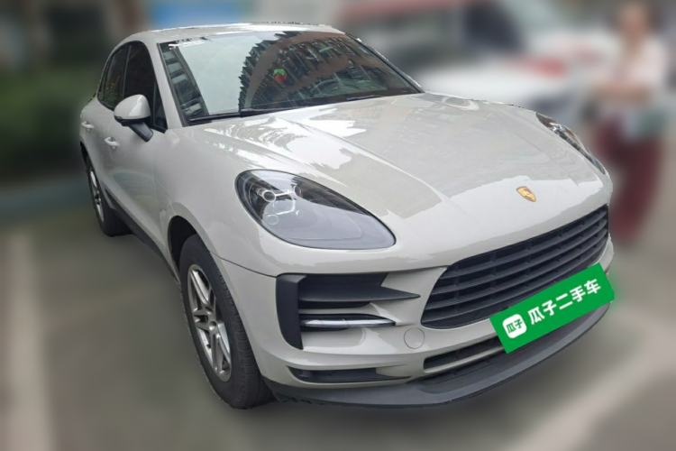 Used Porsche Macan 2021 Macan 2.0T Front Right 45 Deg