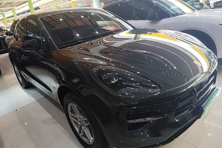 Used Porsche Macan 2021 Macan S 3.0T Front Right 45 Deg