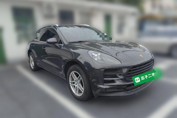 Used Porsche Macan 2021 Macan 2.0T Front Right 45 Deg