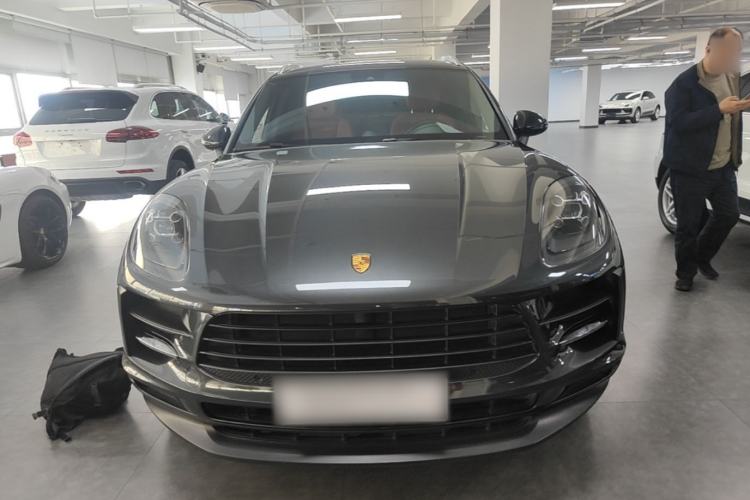 Used Porsche Macan 2021 Macan 2.0T Front