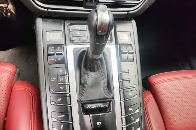 Used Porsche Macan 2021 Macan 2.0T Gear Lever