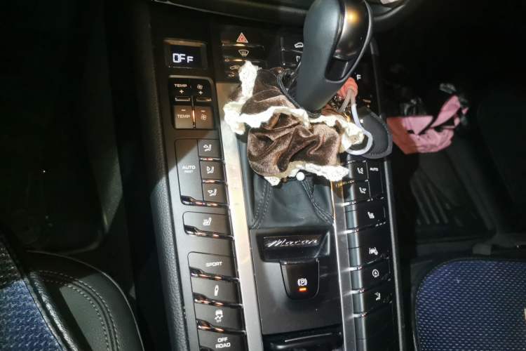 Used Porsche Macan 2021 Macan 2.0T Gear Lever