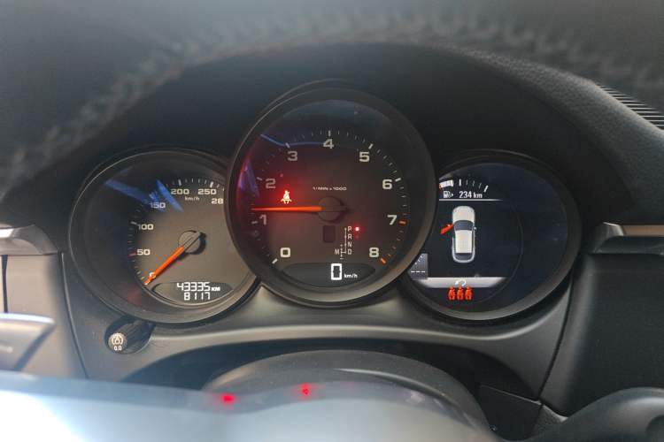 Used Porsche Macan 2021 Macan 2.0T Instrument Cluster