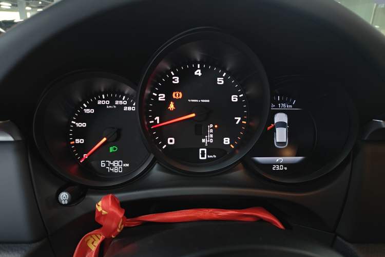 Used Porsche Macan 2021 Macan 2.0T Instrument Cluster