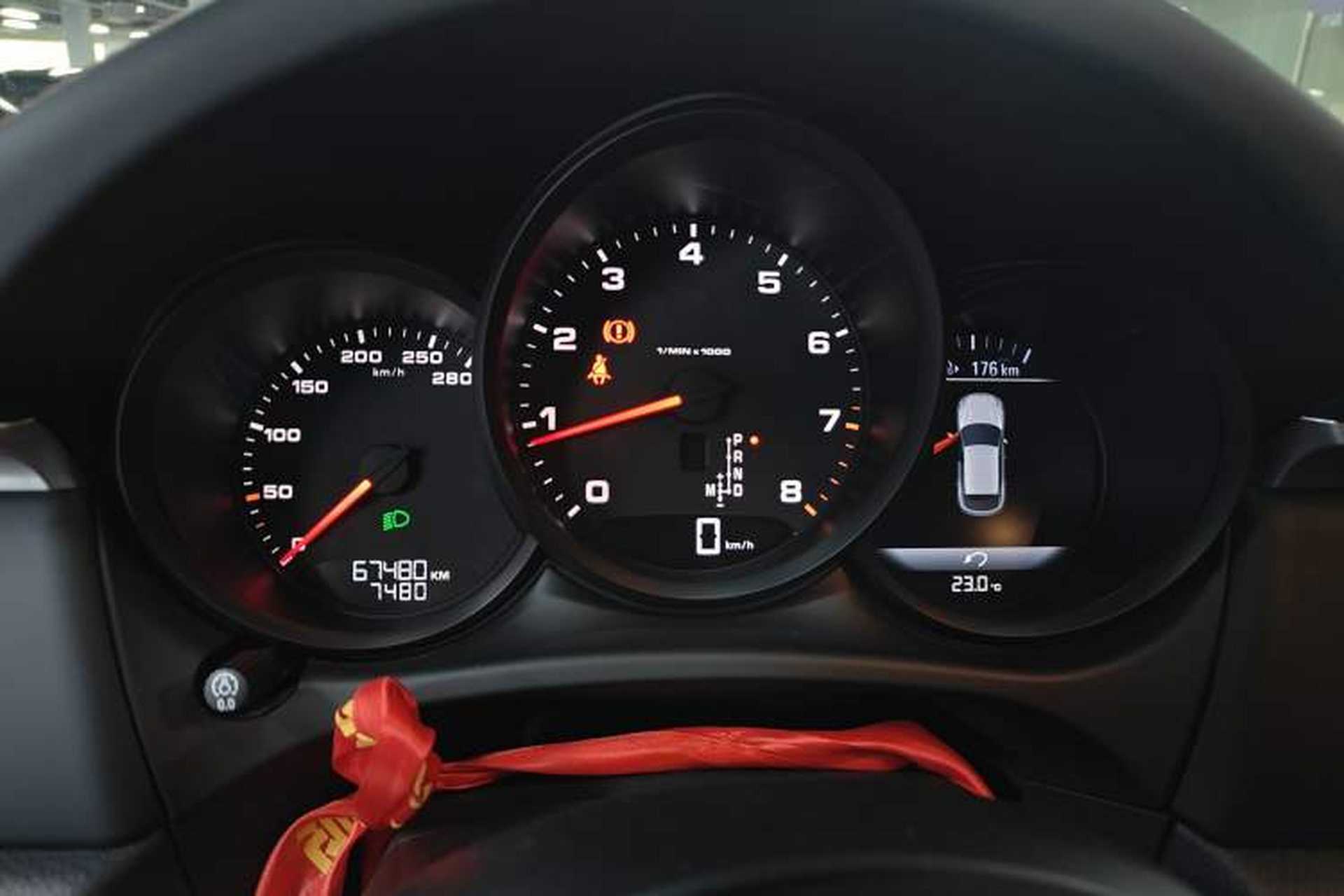 Used Porsche Macan 2021 Macan 2.0T Instrument Cluster