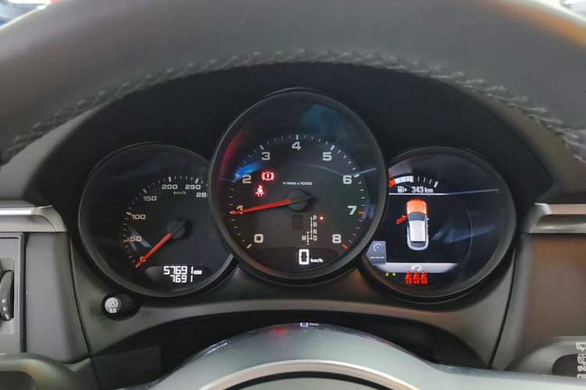Used Porsche Macan 2021 Macan 2.0T Instrument Cluster