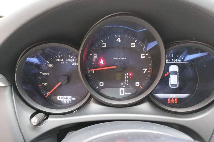 Used Porsche Macan 2021 Macan 2.0T Instrument Cluster