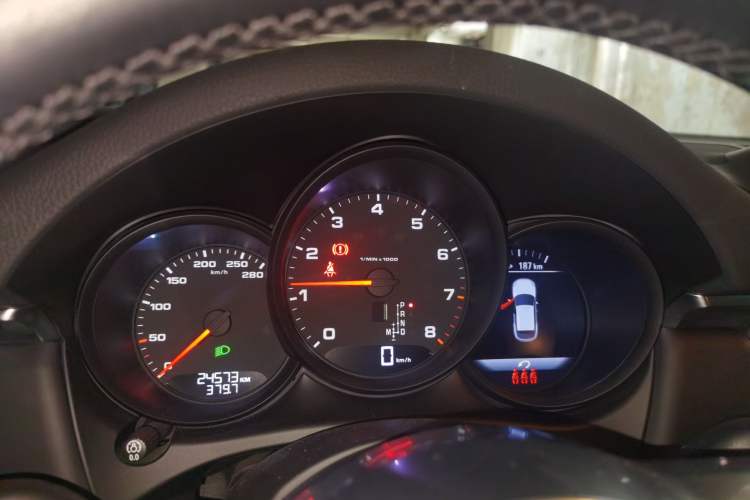 Used Porsche Macan 2021 Macan 2.0T Instrument Cluster