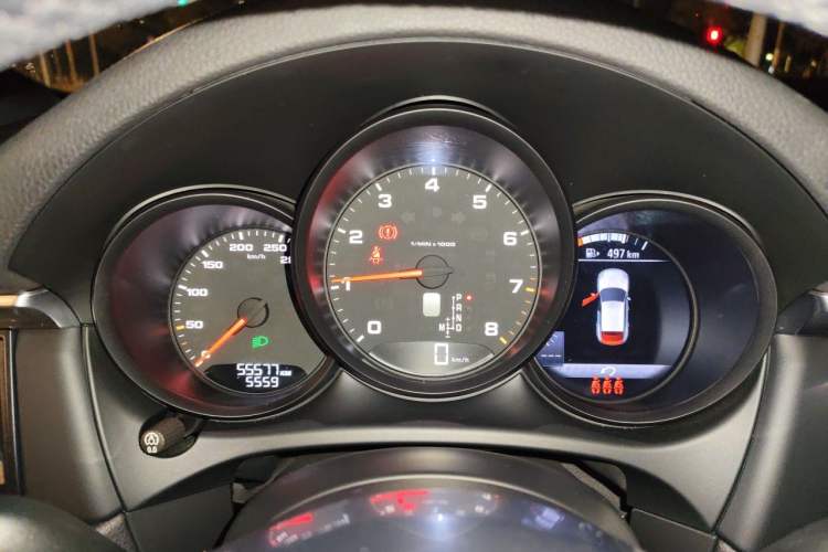 Used Porsche Macan 2021 Macan 2.0T Instrument Cluster