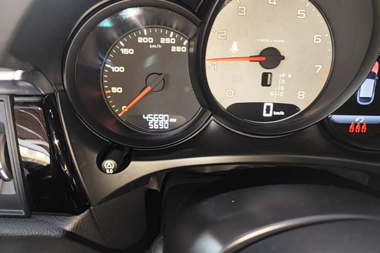 Used Porsche Macan 2021 Macan S 3.0T Instrument Cluster