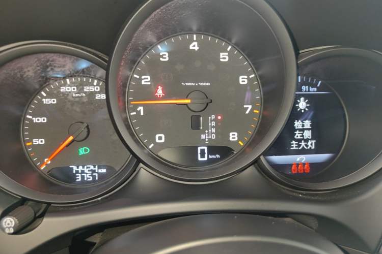 Used Porsche Macan 2021 Macan 2.0T Instrument Cluster
