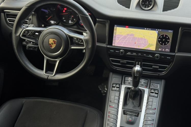 Used Porsche Macan 2021 Macan 2.0T Interior 3