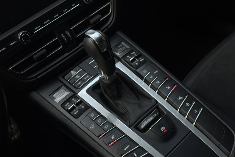 Used Porsche Macan 2021 Macan 2.0T Interior 7