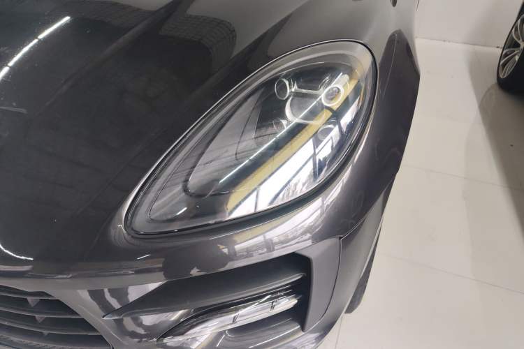 Used Porsche Macan 2021 Macan 2.0T Left Front Headlight