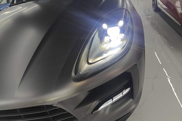 Used Porsche Macan 2021 Macan 2.0T Left Front Headlight
