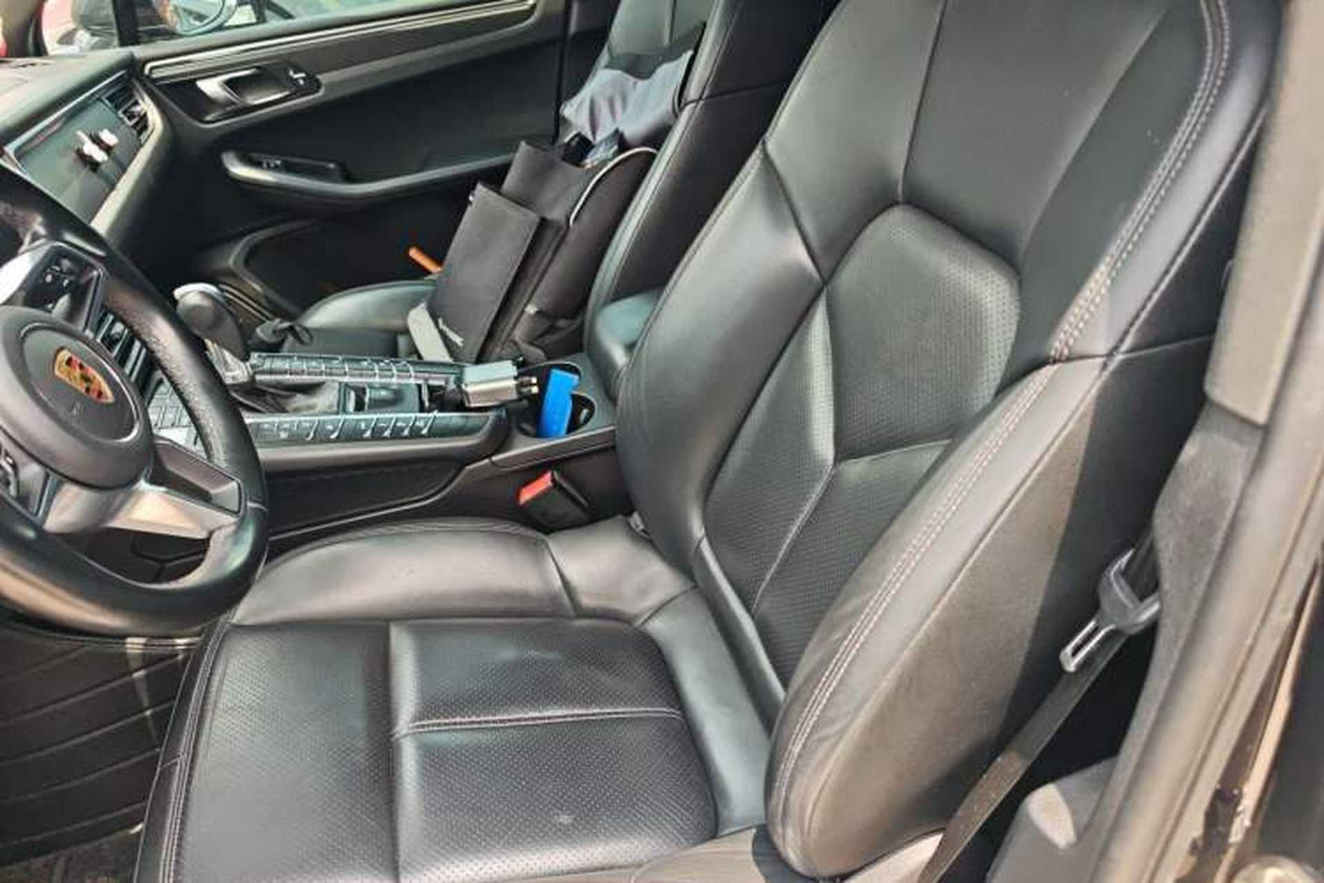 Used Porsche Macan 2021 Macan 2.0T Left Front Seat