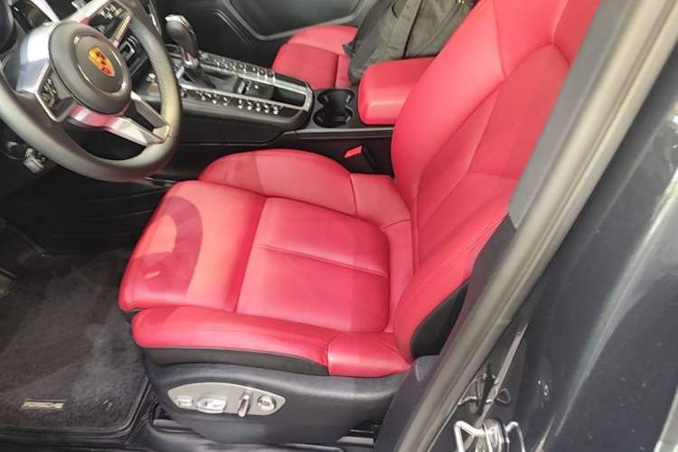 Used Porsche Macan 2021 Macan S 3.0T Left Front Seat