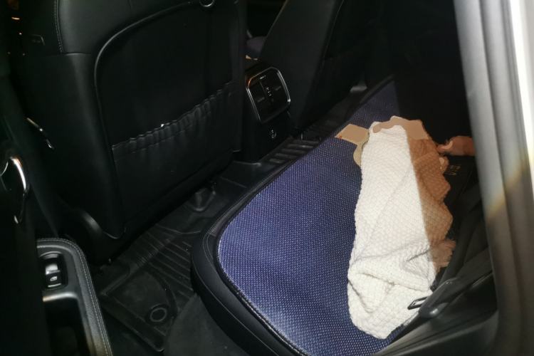 Used Porsche Macan 2021 Macan 2.0T Left Rear Seat