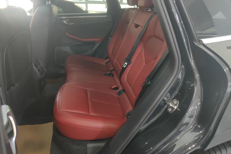 Used Porsche Macan 2021 Macan 2.0T Left Rear Seat