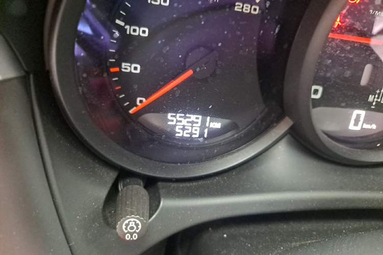 Used Porsche Macan 2021 Macan 2.0T Odometer Close Up