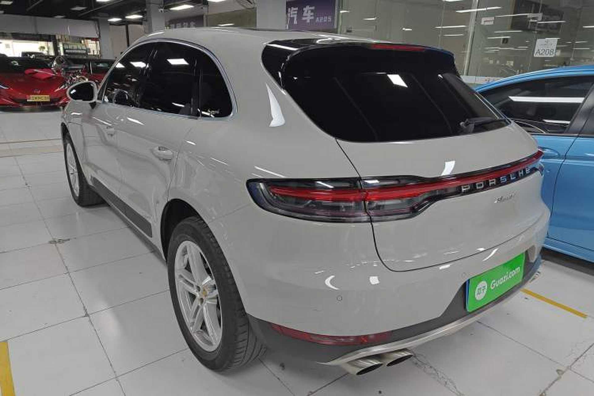 Used Porsche Macan 2021 Macan 2.0T Rear Left 45 Deg