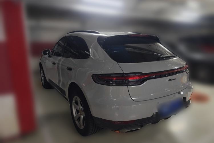 Used Porsche Macan 2021 Macan 2.0T Rear Left 45 Deg